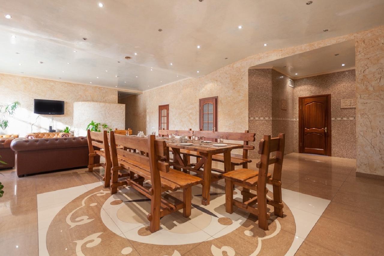 Stary Melnik Hotel Ałma Ata Zewnętrze zdjęcie