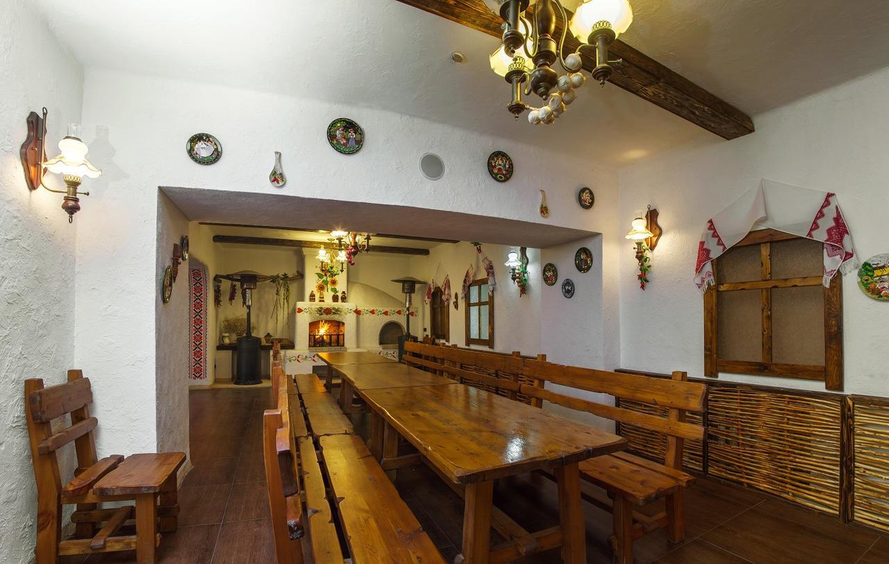 Stary Melnik Hotel Ałma Ata Zewnętrze zdjęcie