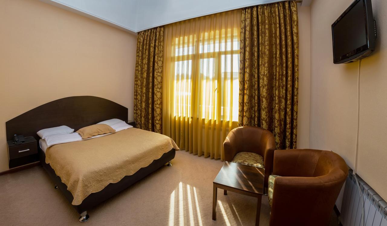 Stary Melnik Hotel Ałma Ata Zewnętrze zdjęcie