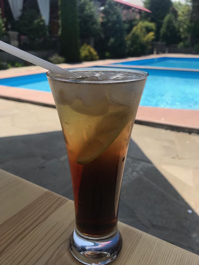 Stary Melnik Hotel Ałma Ata Zewnętrze zdjęcie